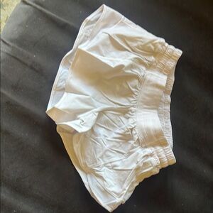 Lululemon Hotty white shorts
